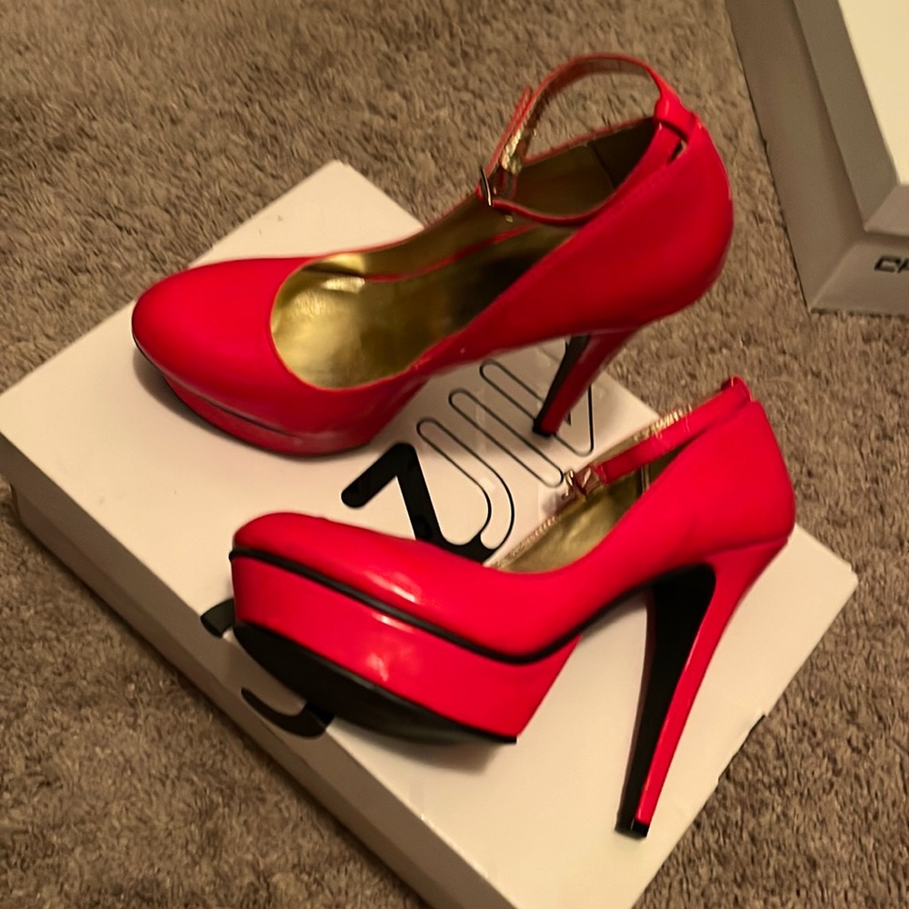 Red Patent Leather Pumps